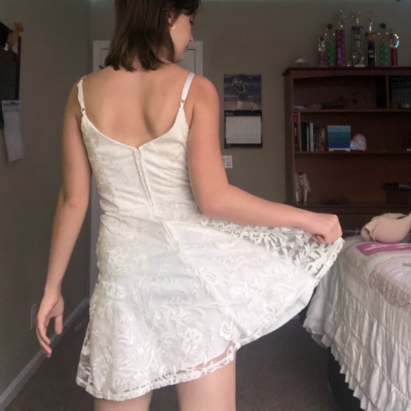 formal dress - Picture 5 of 5